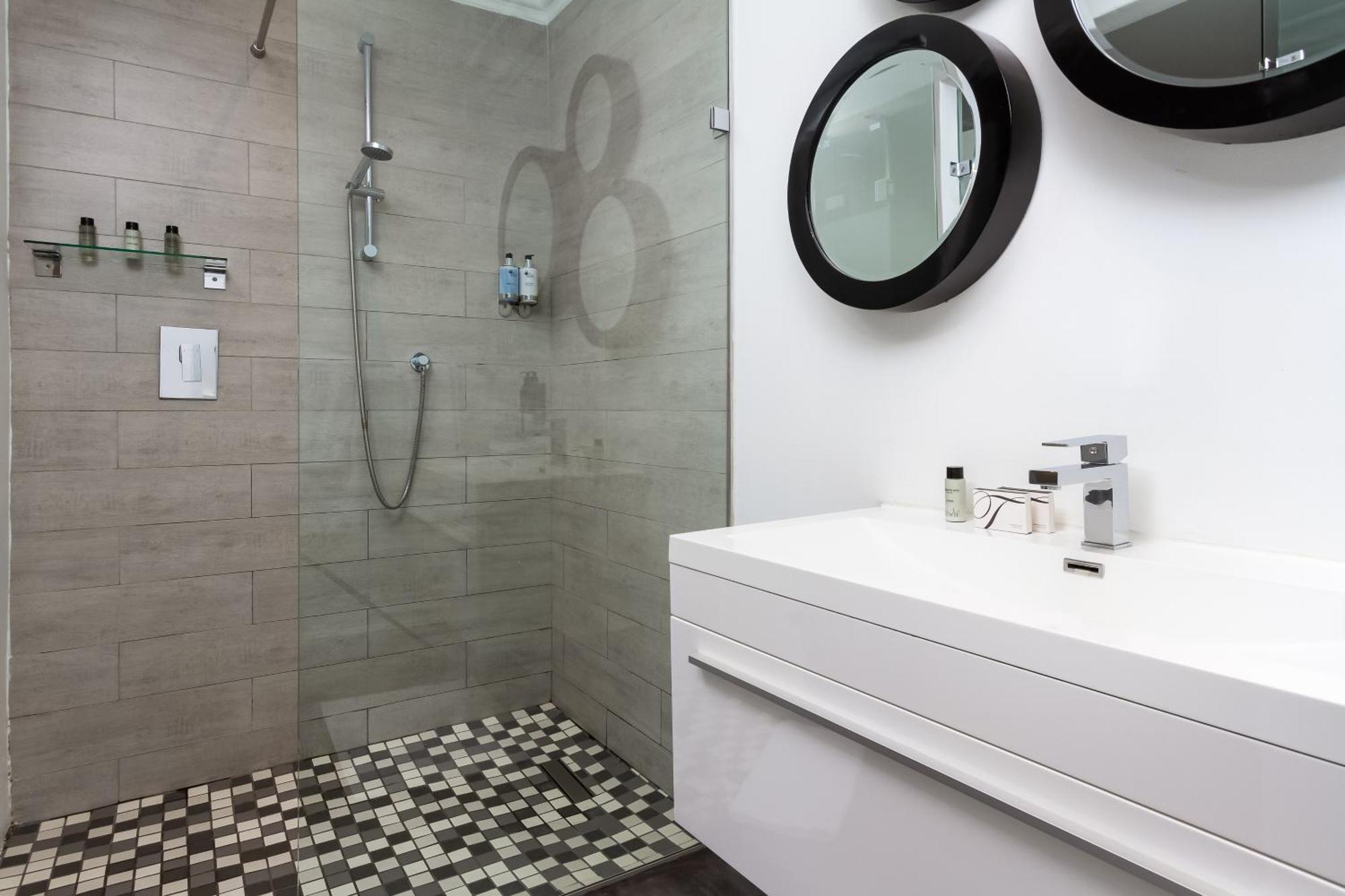 Cape Finest Guest House Located In De Waterkant Cape Town Room photo