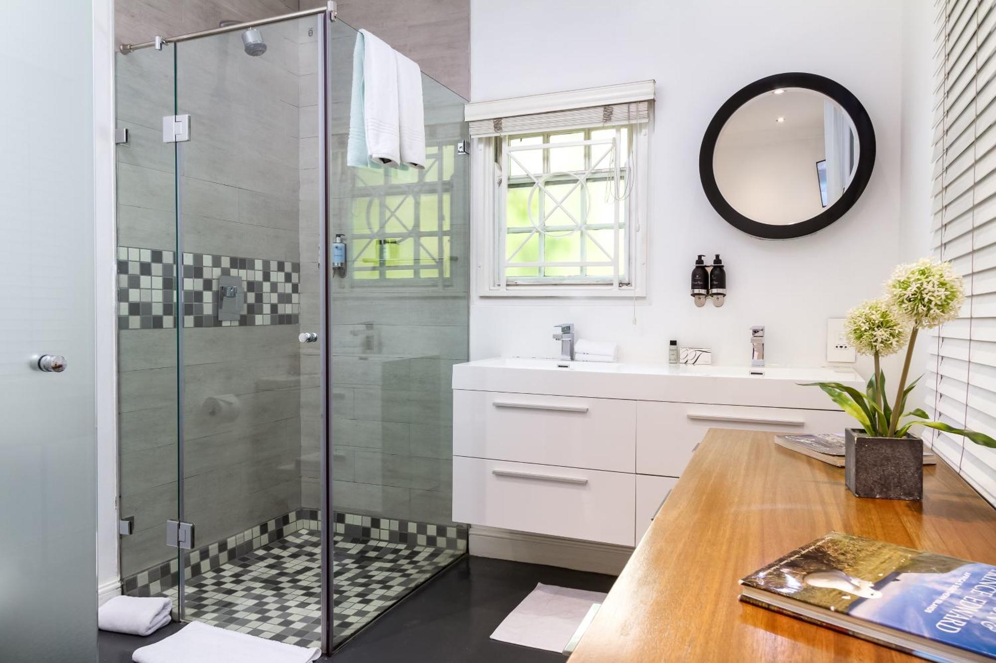 Cape Finest Guest House Located In De Waterkant Cape Town Room photo